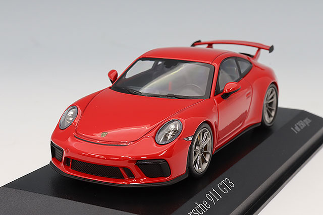 マイスト 1/18 ポルシェ 911 GT3 2022 ブルー