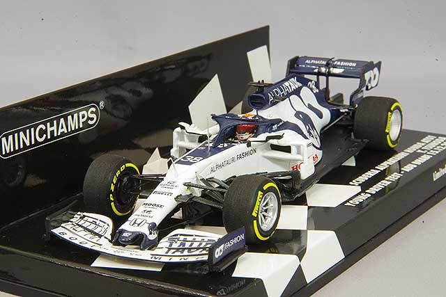 MC417209938.jpg