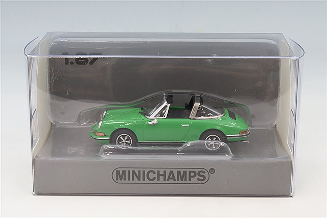 ミニチャンプス 1/43 ポルシェ 911 タルガ 1972 グリーン