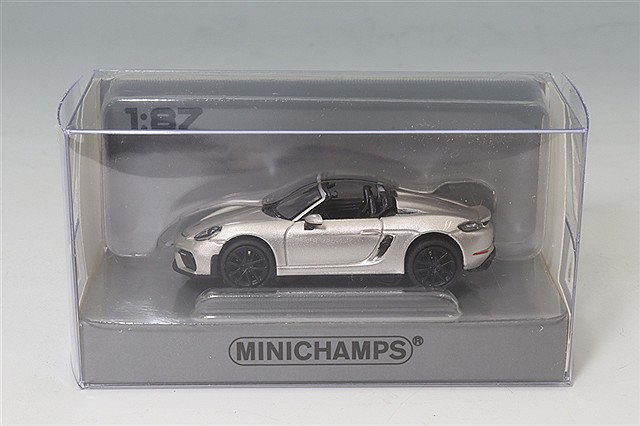 ミニチャンプス　ポルシェ　ケイマン　GT4 ホワイト　1/43 ミニカー Amazon.co.jp: 1/43 海外限定200 ミニチャンプス ポルシェ 718