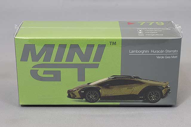 MGT00779-R.jpg