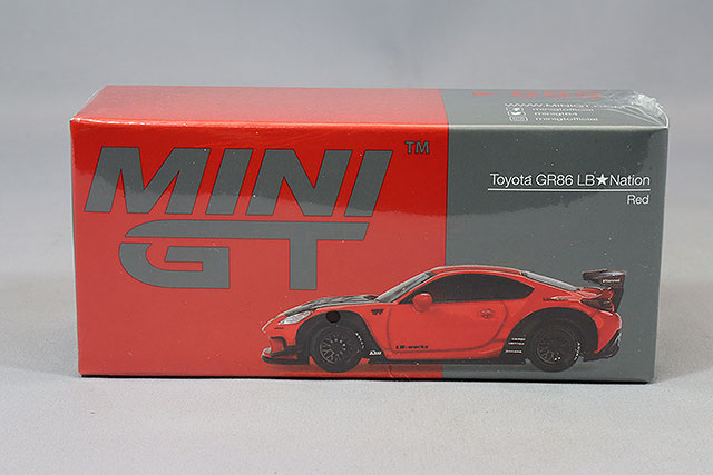 MGT00885-R.jpg