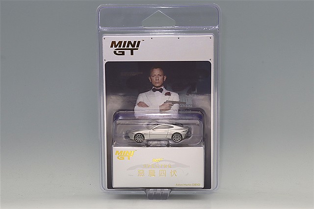 TSM ミニGT 1/64 ジャガー C-X75 