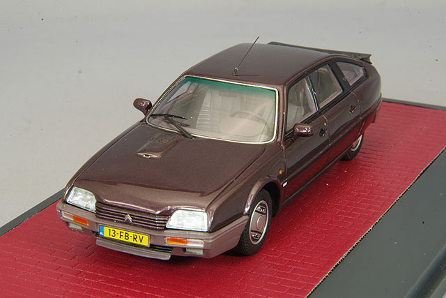 MX40304-111.jpg