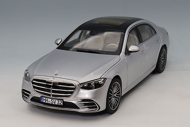 イグニッションモデル 1/18 パンデム 190 ホワイト