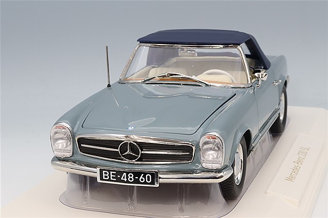 に*ー様 1/18　ノレブ 1955年製　メルセデスベンツ　300 Amazon.co.jp: norev 1/18 Mercedes Benz 300 SL Roadster 1957 ダーク