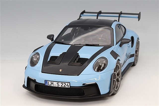 ミニチャンプス 1/18 ポルシェ 911 GT3 RS 4.0 2011 ホワイト