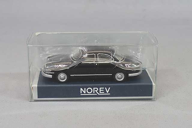 ノレブ 1/43 シムカ V8 シャンボール 大統領公用車 1960