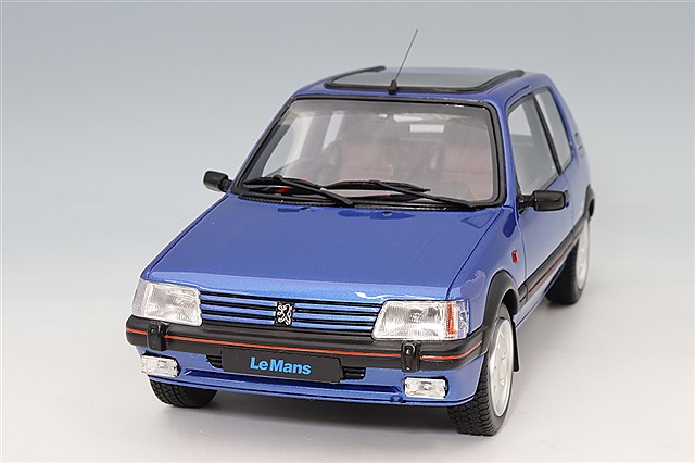 オットー 1/18 ルノー カングー 1.4 RT 1998 イエロー