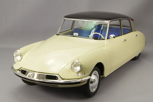 Amazon.co.jp: ☆ スパーク 1/43 シトロエン DS 21 プロト 1969