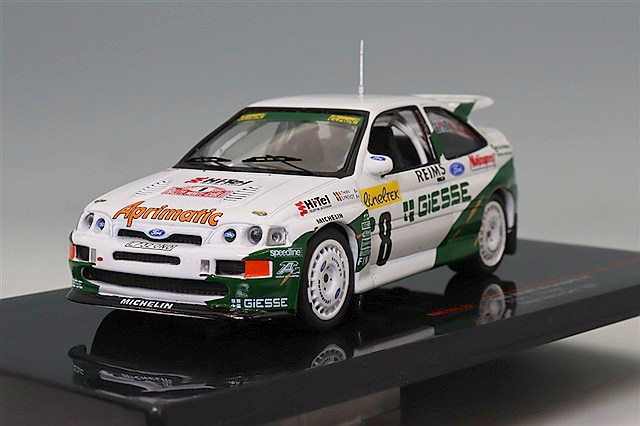 美品　MINICHAMPS 1/18 フォード エスコート RS ホワイト MINICHAMPS 1:18 - FORD SIERRA RS COSWORTH 1988 - White RHD | eBay