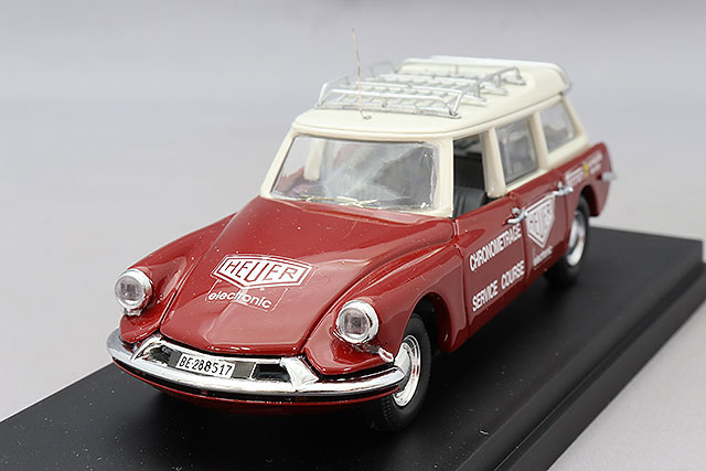 イクソ 1/43 シトロエン ID 19 ブレーク 1960 メタリックグレー