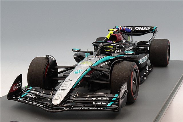 ブラゴ 1/43 メルセデス AMG ペトロナス F1チーム W15 Eパフォーマンス