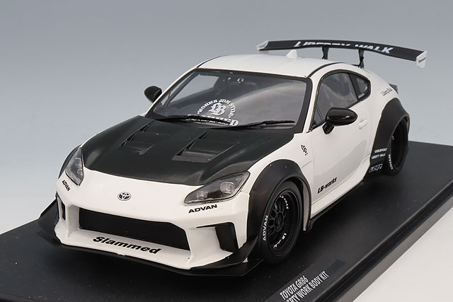 イグニッションモデル 1/18 日産 フェアレディ Z (S30) スターロード