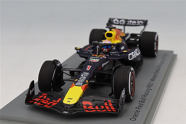 スパーク 1/64 オラクル レッドブルレーシング 2025 F1 日本GP #22