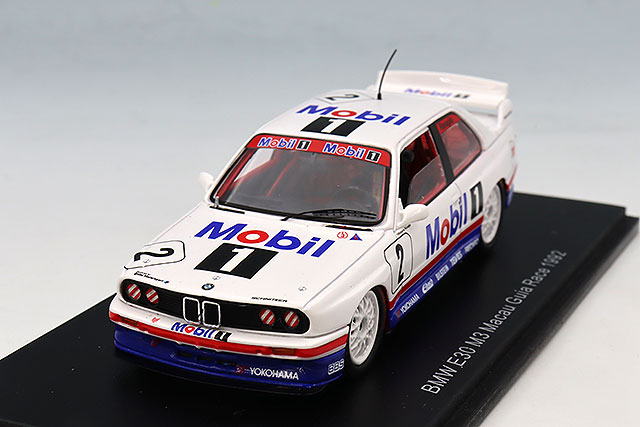 イクソ 1/18 BMW E30 M3 