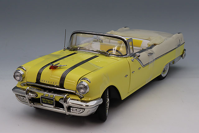 ACME 1/18 1968 ポンティアック ファイヤーバード ストリート