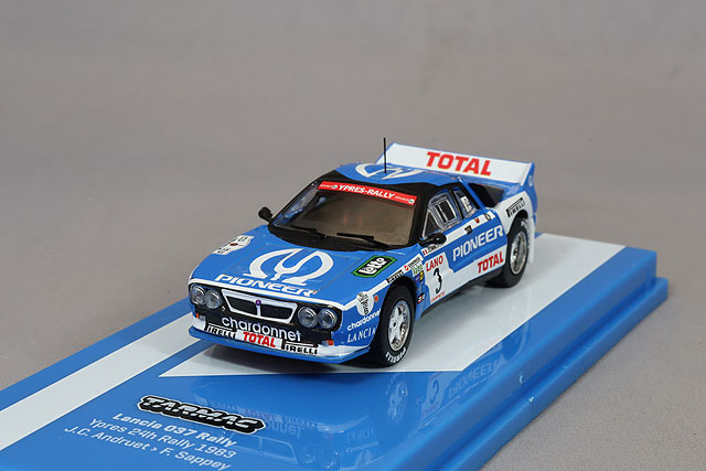 通販でクリスマス ラリー 037 ランチア 1/64 Tarmac 1985 Haspengouw Van ラリー ミニカー