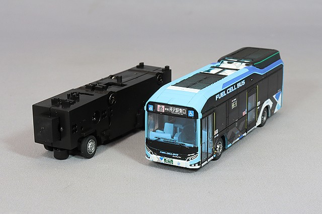 TOMY326977.jpg