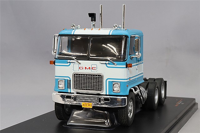 【第1位獲得！】 イクソ 1/43 ケンワース T2000 1998 ライトブルー 模型製作用品