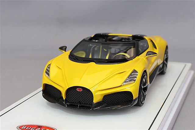 TSM 1/43 ブガッティ シロン ピュールスポール ホワイト ,ダイ