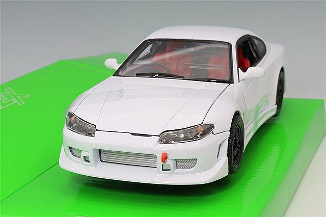 オットー 1/18 日産 シルビア S15 spec R ニスモエアロ 2000 ホワイト