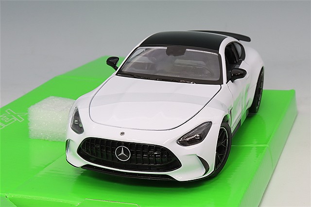 ソリド 1/43 メルセデスベンツ C63 AMG ブラックシリーズ 2011 グレー