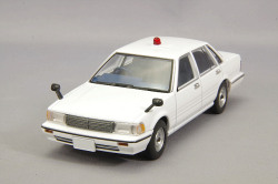 トミカリミテッドヴィンテージ Neo43 1 43 日産 セドリック Y31 覆面パトロールカー 白