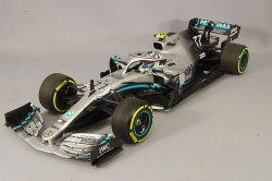 ,ミニチャンプス 1/18 メルセデス AMG ペトロナス F1 W10 EQ パワー+ 2019 F1 アメリカGP ウィナー #77 V.ボッタス