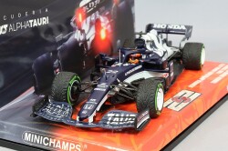 MC447211722.jpg
