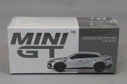 MGT00747-R.jpg