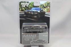 MGT00818-BL.jpg