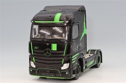 S2400204.jpg