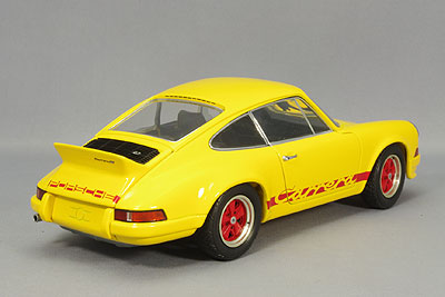 新品 EBBRO 1/24 PORSCHE 911 ポルシェ カレラ エブロ Amazon | エブロ 1/24 ポルシェ911カレラRS ホワイト 完成品