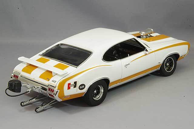 ACME 1/18 1972 オールズモビル 442 Hurst Drag Outlaw ホワイト