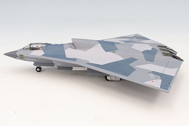 【動作未確認】☆レア品☆ナショナル☆『WORLD WAY』☆RQ-KJ 1☆ 1/144 中国人民解放軍空軍 第6世代戦闘機 J-36【AF100036