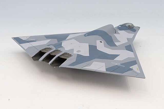 【動作未確認】☆レア品☆ナショナル☆『WORLD WAY』☆RQ-KJ 1☆ Air Force 1 Model J-36 中国人民解放軍空軍 1/144 [AF100036]