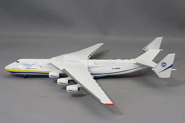 Blue Wings 1:400 ブラン アントノフ AN225 軍事輸送機 Blue Wings 1:400 ブラン アントノフ AN225 軍事輸送機 航空機