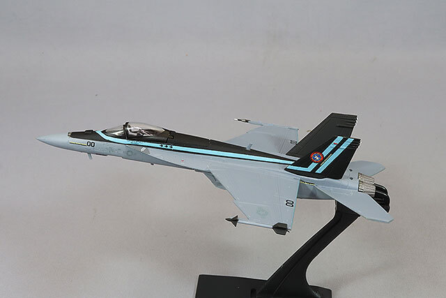 JCW 1/144 F/A-18E スーパーホーネット 