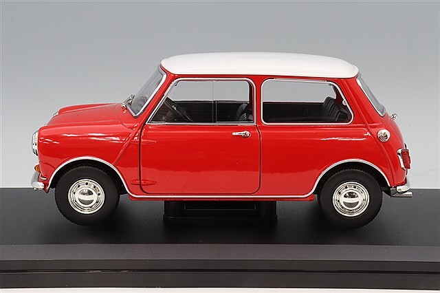 Tiny 1/18 ミニ クーパー レッド