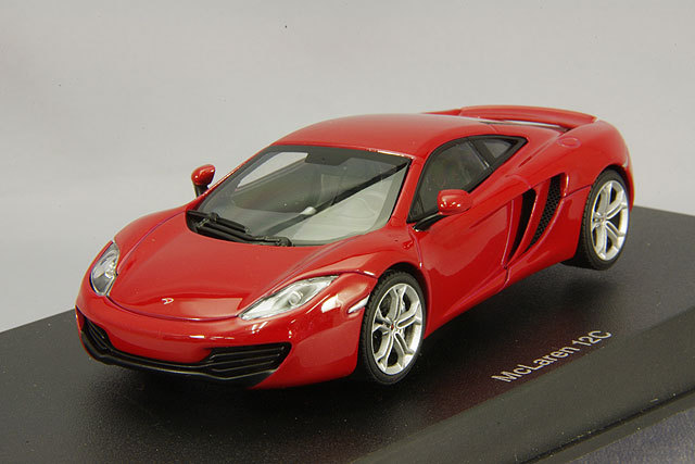 オートアート 1/43 マクラーレン MP4-12C レッド 