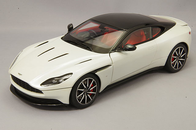 オートアート コンポジット 1/18 アストンマーティン DB11 メタリック  