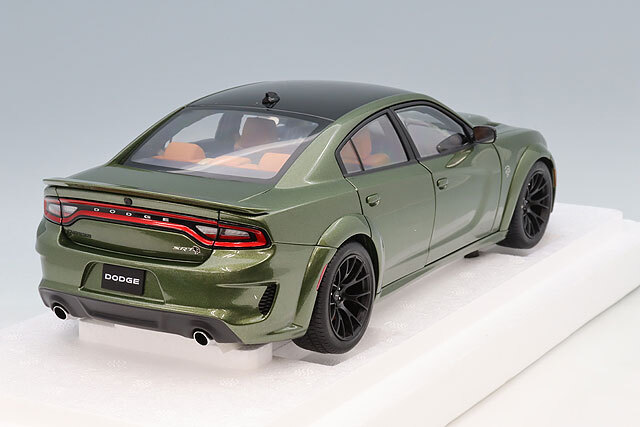 オートアート コンポジット 1/18 ダッジ チャージャー SRT