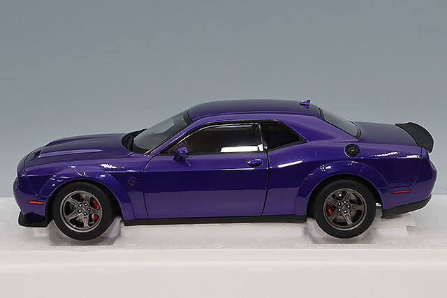 オートアート コンポジット 1/18 ダッジ チャレンジャー SRT スーパー