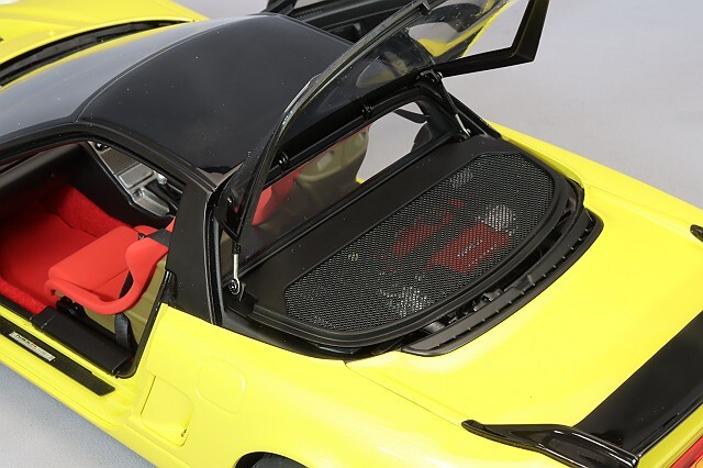 AUTOart Honda NSX Type R イエロー 1/18　おまけつき AUTOart Honda NSX Type R 1992 - 1/18 | LIVECARMODEL