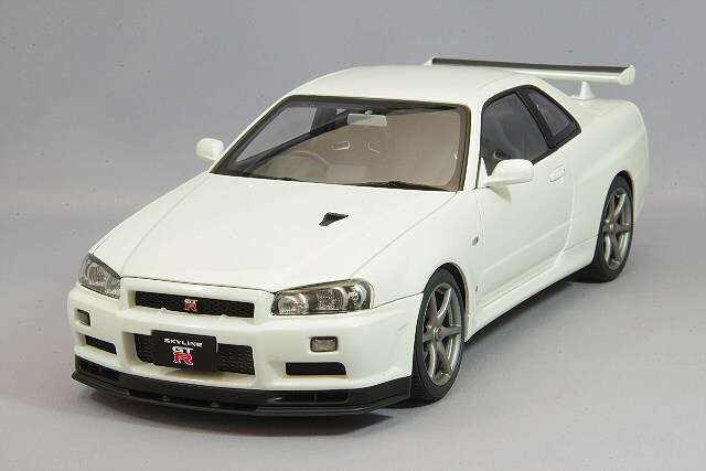 オートアート コンポジット 1/18 日産 スカイライン GT-R (R34) V 