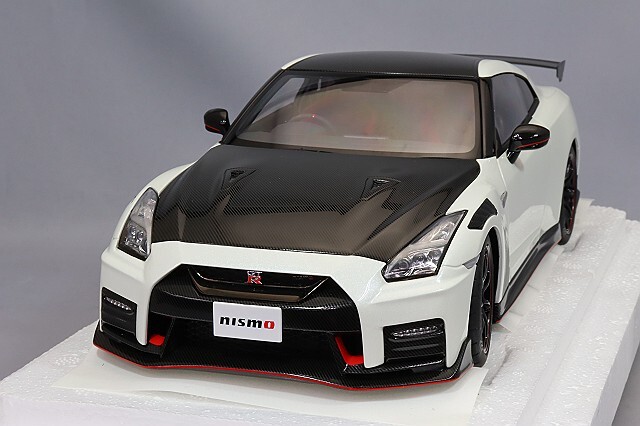 オートアート コンポジット 1/18 日産 GT-R (R35) ニスモ スペシャル  