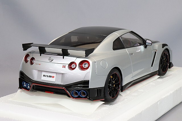オートアート コンポジット 1/18 日産 GT-R (R35) ニスモ スペシャル 
