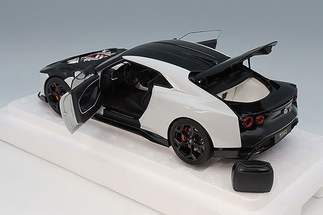 オートアート コンポジット 1/18 日産 GT-R50 by イタルデザイン