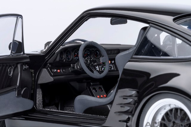 ☆予約品☆ オートアート コンポジット 1/18 ポルシェ 911 (930